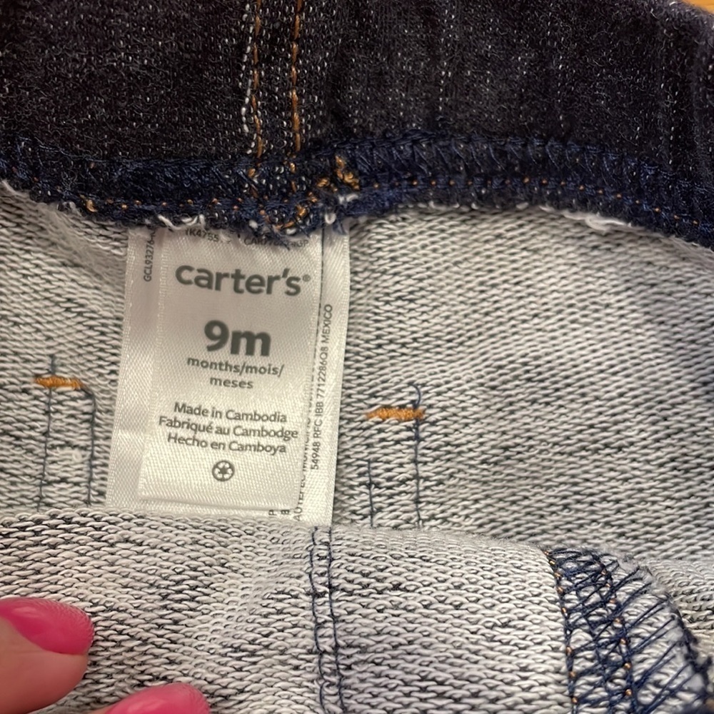 CARTERS 9 M Bottoms Good Condition - Picture 2 of 2
